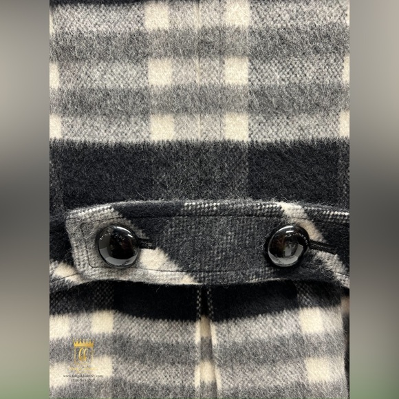 Burberry jacket - Picture 3 of 13